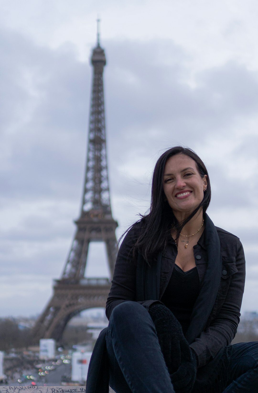 french tv host smiling